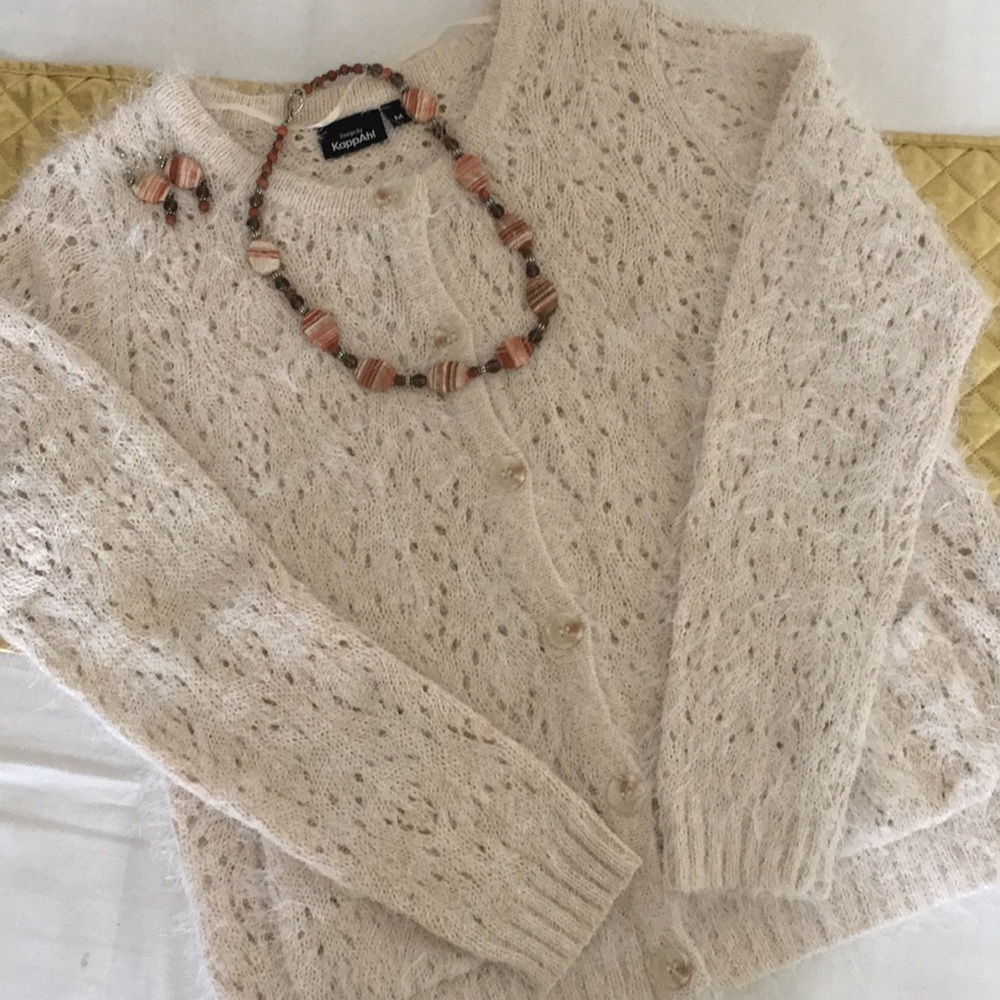 Fuzzy cardigan Lace knit